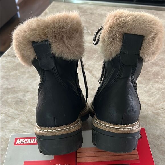 Steve Madden Black Winter Boots with Fur Lining and Thick Sole - Picture 7 of 10